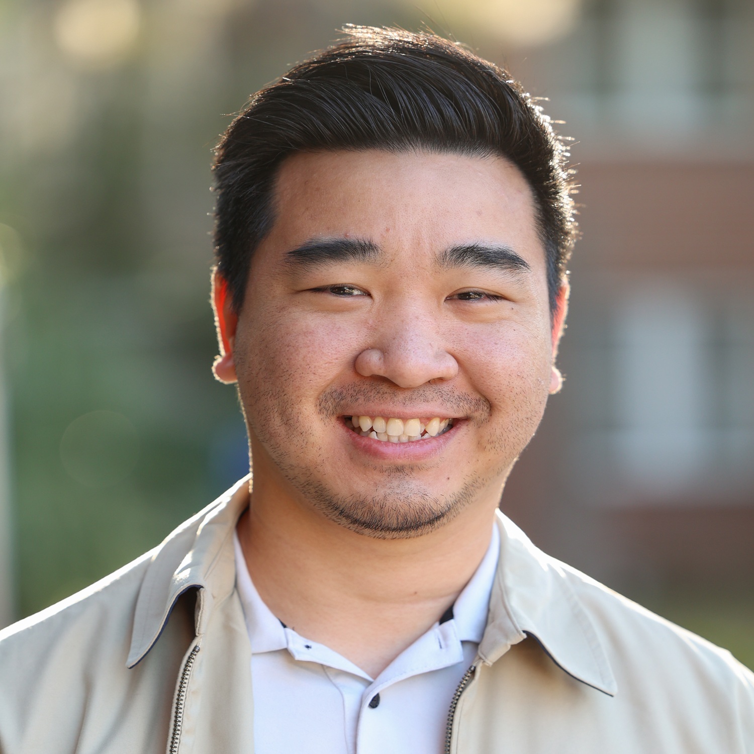 Daniel Bui Headshot